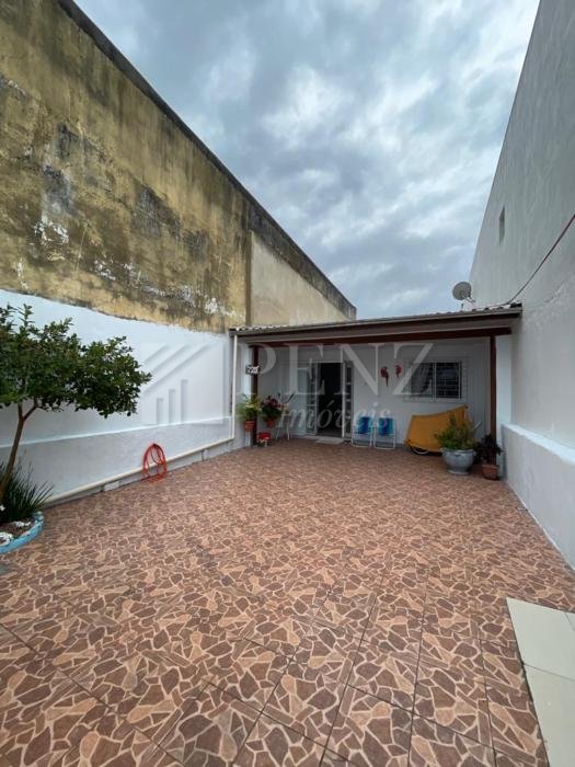Casa 2 Dorm.