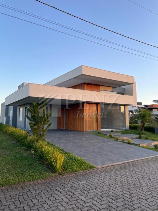 Casa 3 Dorm.